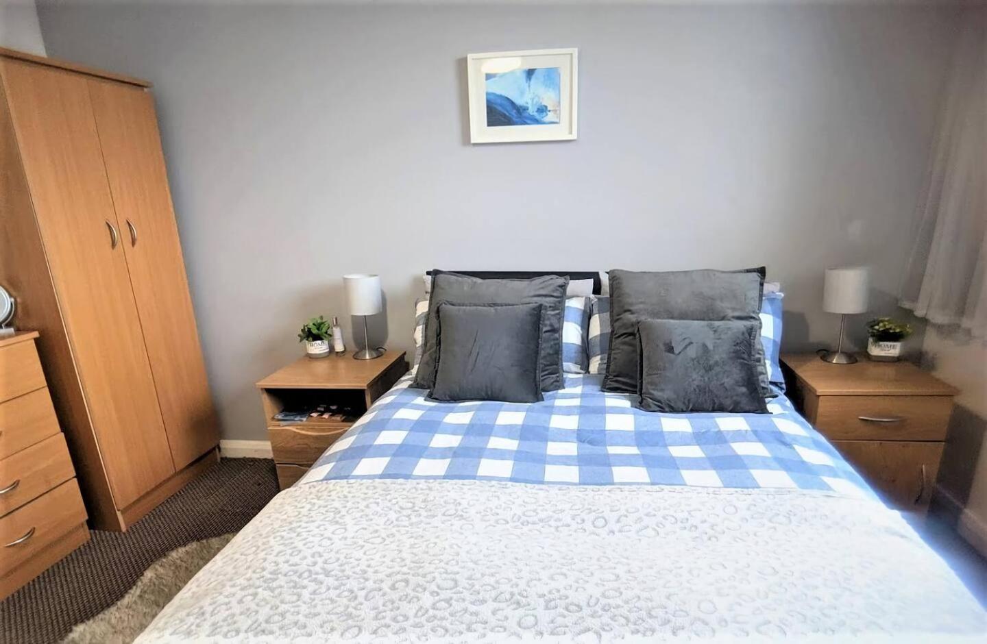 Lovely Guest Rooms In City Centre Liverpool Exterior photo